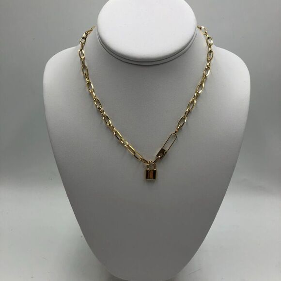 18K Gold Plated Women's Love Lock Necklace Hypoallergenic Waterproof Durable - Picture 3 of 12